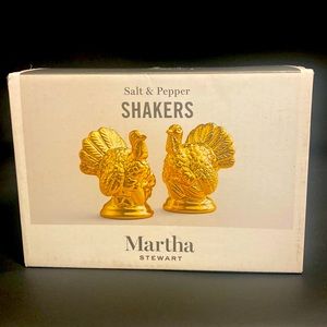 Martha Stewart Salt & Pepper Shakers Holiday Decor!!